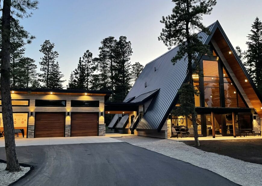 Modern cabin in the woods